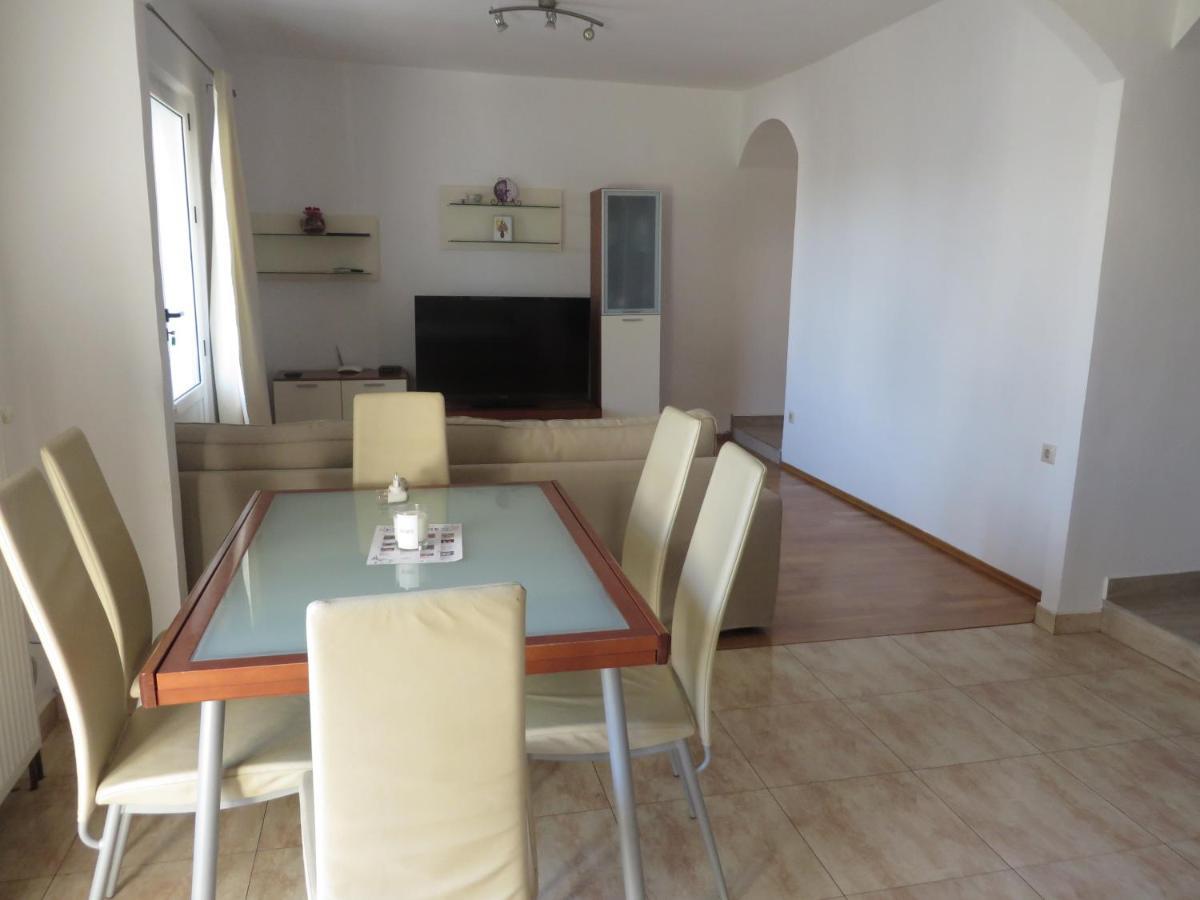 Apartments Tonka Pakostane Ngoại thất bức ảnh