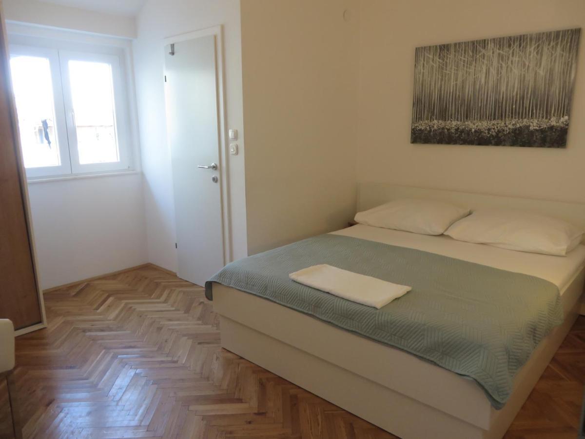 Apartments Tonka Pakostane Ngoại thất bức ảnh