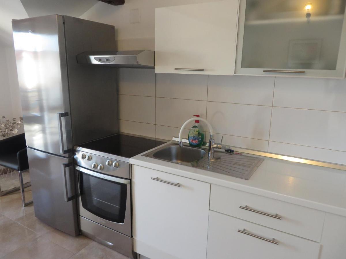 Apartments Tonka Pakostane Ngoại thất bức ảnh